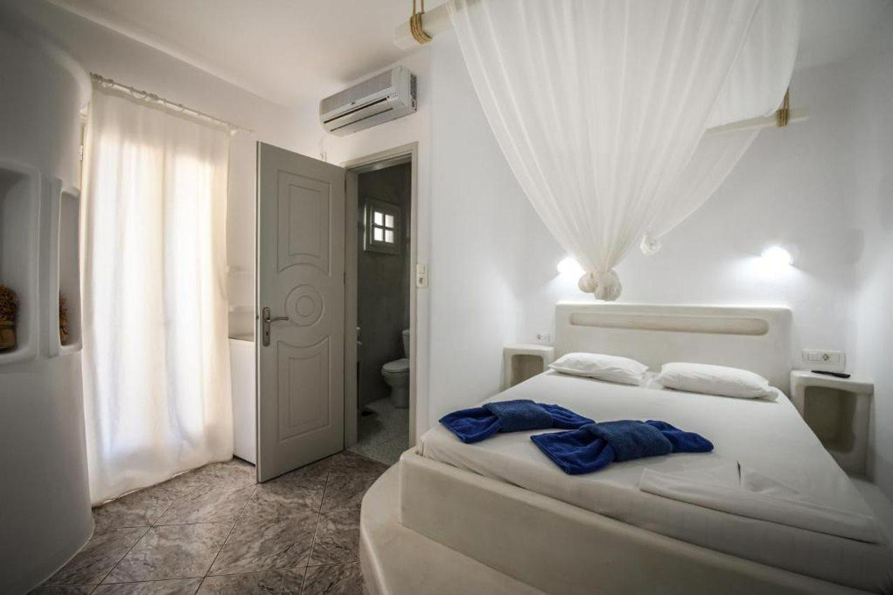 Christos Makrinos Rooms 아다마스 외부 사진